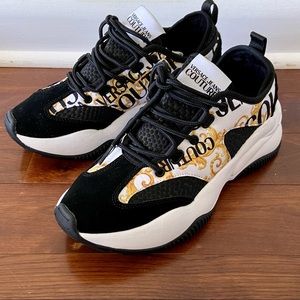 Versace Jeans Couture Shoe. *NEW*